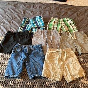 Bundle of 7 pairs of 5t boys casual shorts